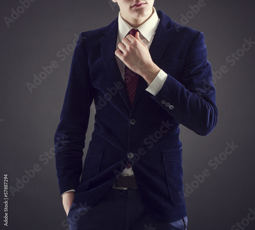Tableau sur toile Stylish man in an elegant velvet suit.
