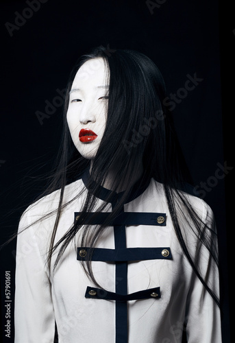 Quadro su tela portrait of modern geisha