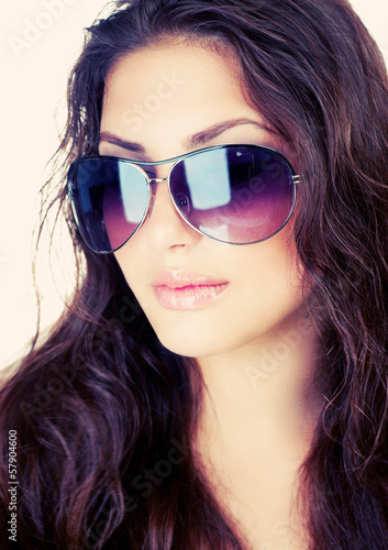 Beauty Stylish Fashion Model Girl wearing Sunglasses