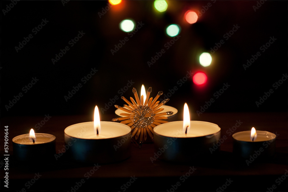 Kerzen mit Lichterbokeh Kerzen mit Lichterbokeh