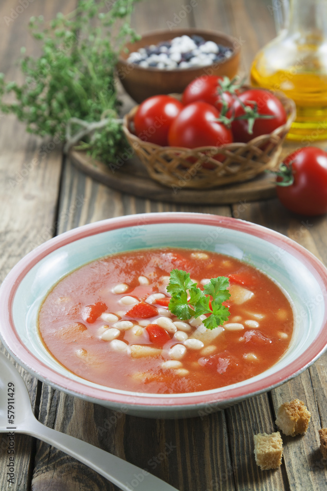 Tomato soup with white beans Tomato soup with white beans