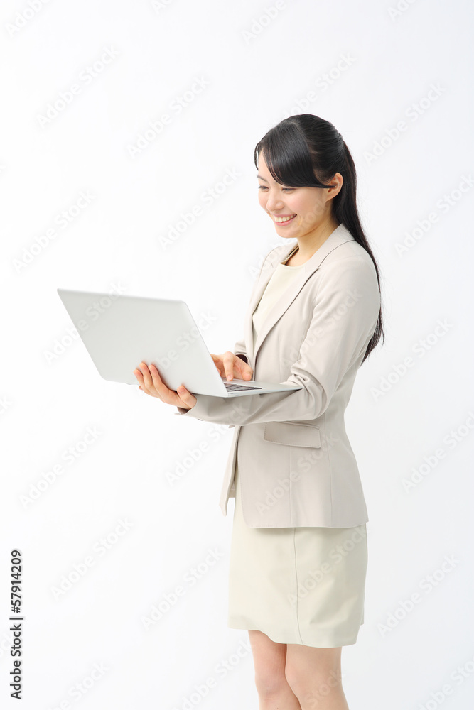 若いビジネスウーマン 若いビジネスウーマン