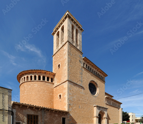 L'église Saint-Michel de Calonge à Santanyí à Majorque © arvernho