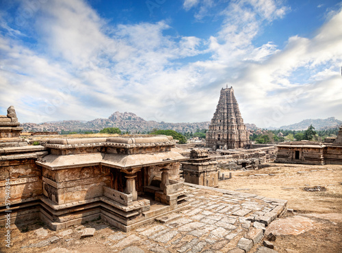 Virupaksha temple in Hampi photo