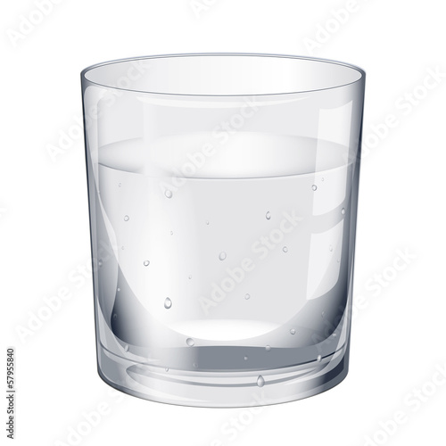 Verre d'eau plein