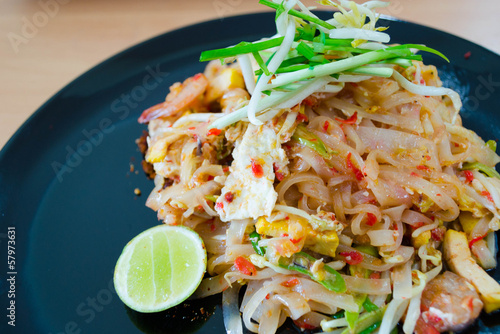 Pad thai, Stir fry noodles with shrimp