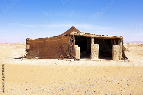 Canvas-taulu Bedoin tent in Erg Chebbi desert in Morocco