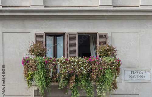 Roma, piazza Navona, balcone con fiori photo