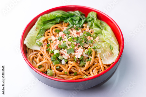 Hot and dry noodles