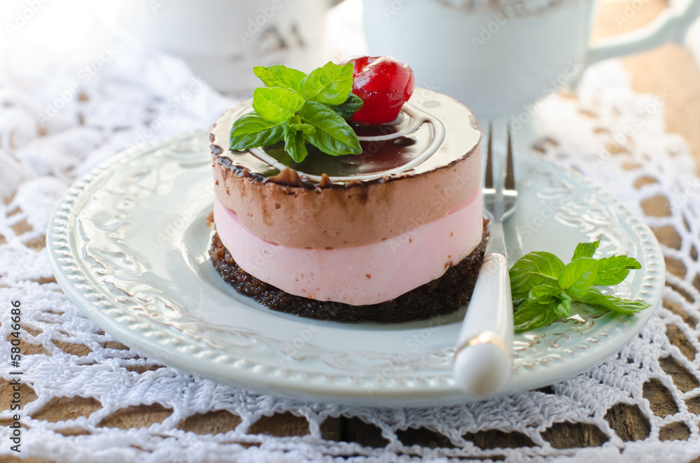 Mini cheese cake with cherries Mini cheese cake with cherries