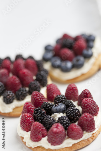 cookies with fresh berries