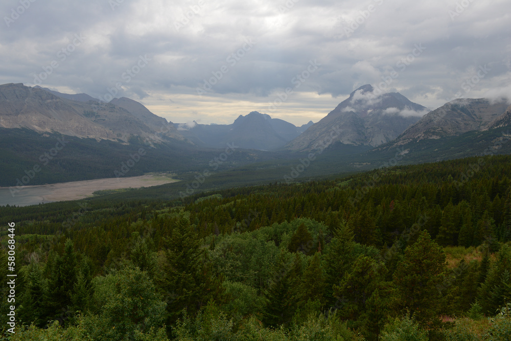Fototapeta premium Au Glacier National Park, USA
