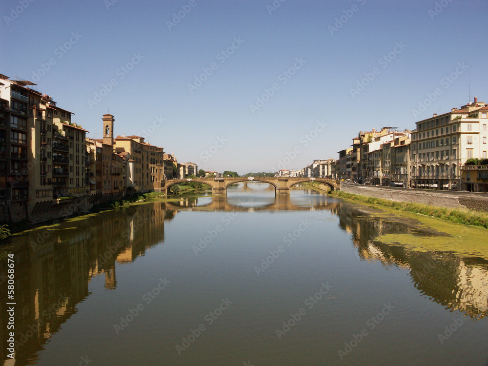 Riflessi sul fiume Arno