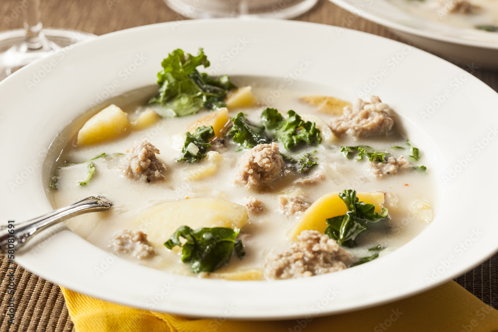 Sausage and Kale Tuscana Soup