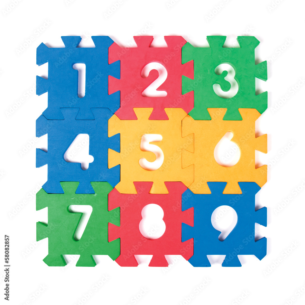 Numbers puzzle pieces