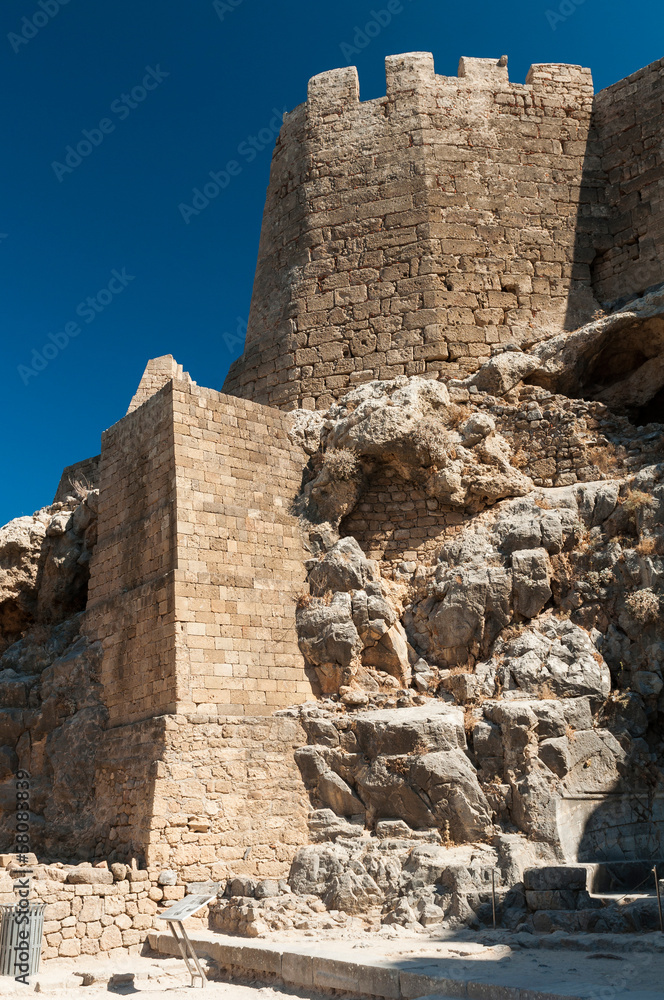Ruins of fortifications Ruins of fortifications