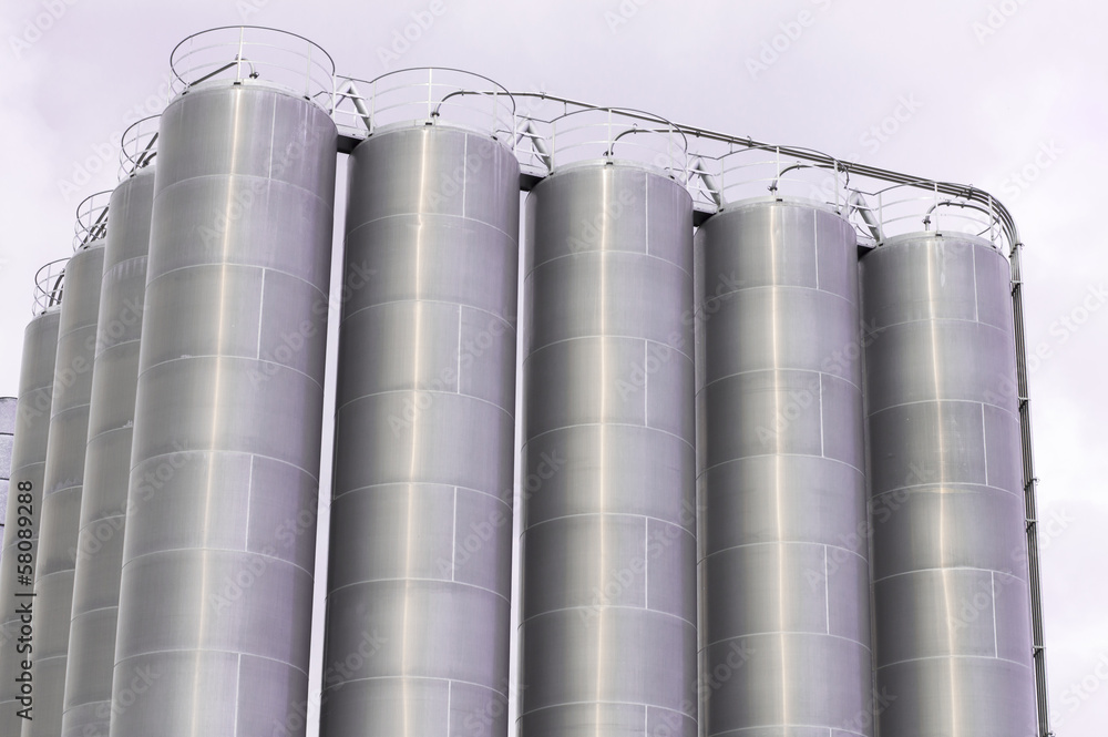 Alluminium silos for materials storage Alluminium silos for materials storage
