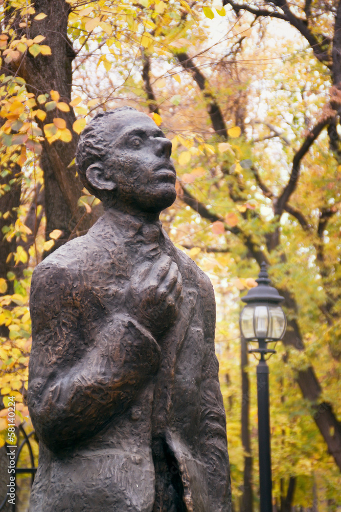 Monument to poet Osip Mandelstam in Voronezh fall