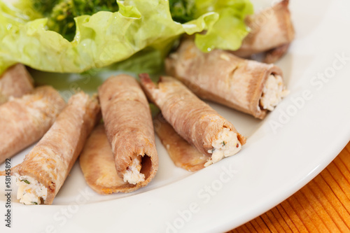 meat rolls with cottage cheese