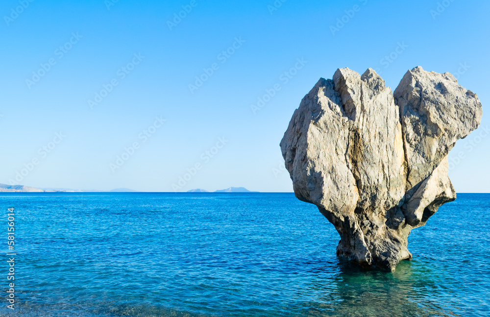 Naklejka premium Rock in the sea