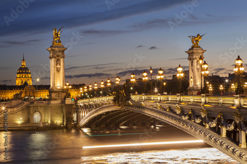 Pont Alexandre III de nuit © rochagneux