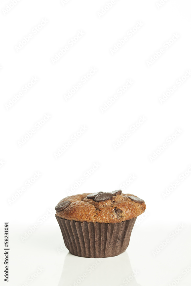 Muffin de chocolate con chips de chocolate Muffin de chocolate con chips de chocolate