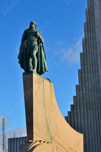 Leif Erikson Denkmal in Reykjavik | Island photo