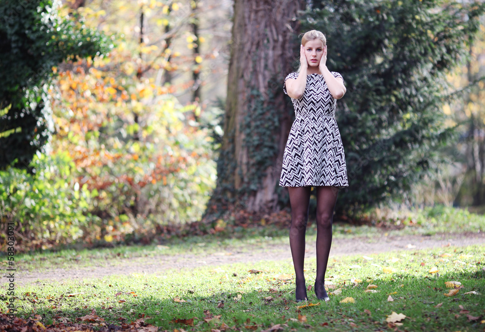 junges Model im Park junges Model im Park