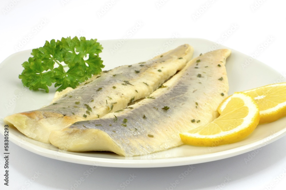 śledzie marynowane w oleju