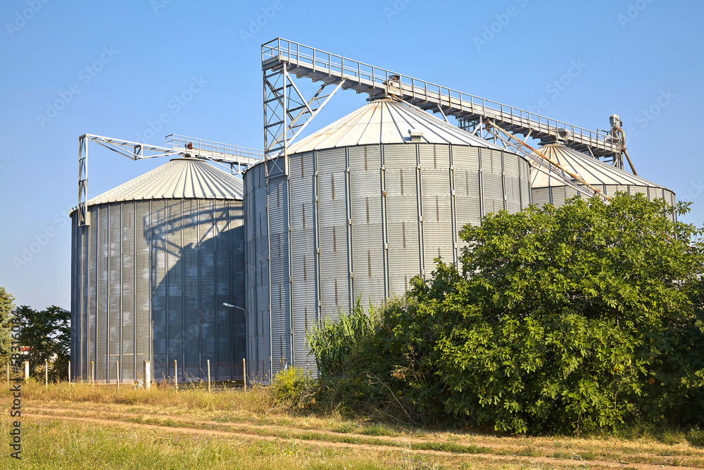 Farm grain silos for agriculture Farm grain silos for agriculture