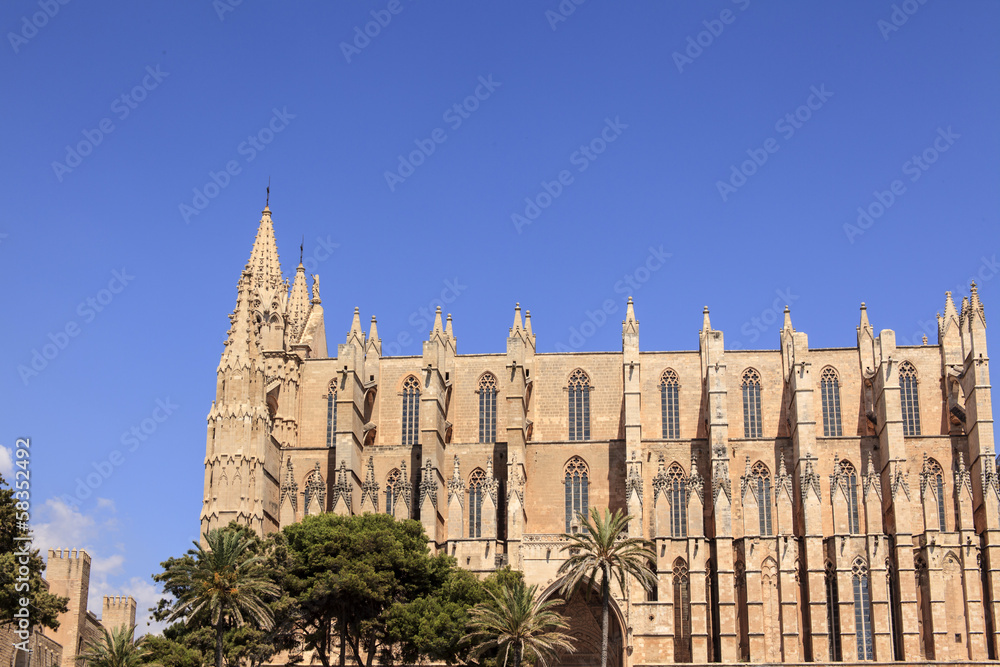 Ansicht von Süden auf die Kathedrale in Palma de Mallorca