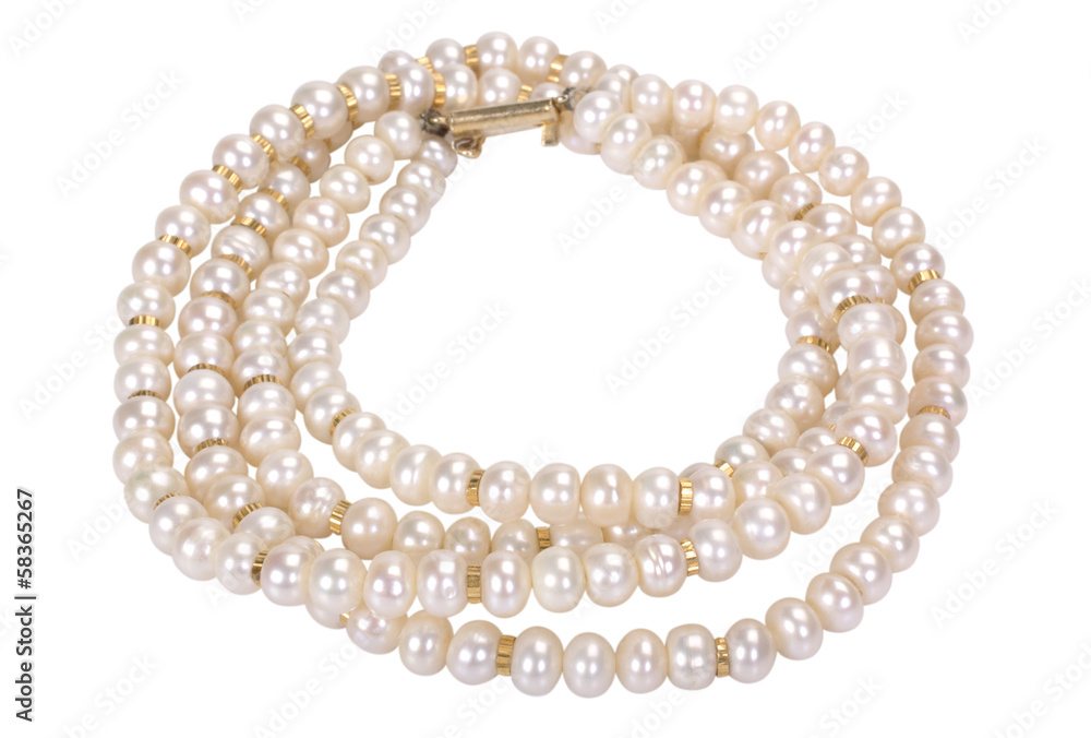 Obraz premium Close-up of a pearl necklace