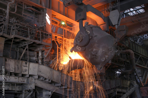 Fotografie smelting of the metal in the foundry