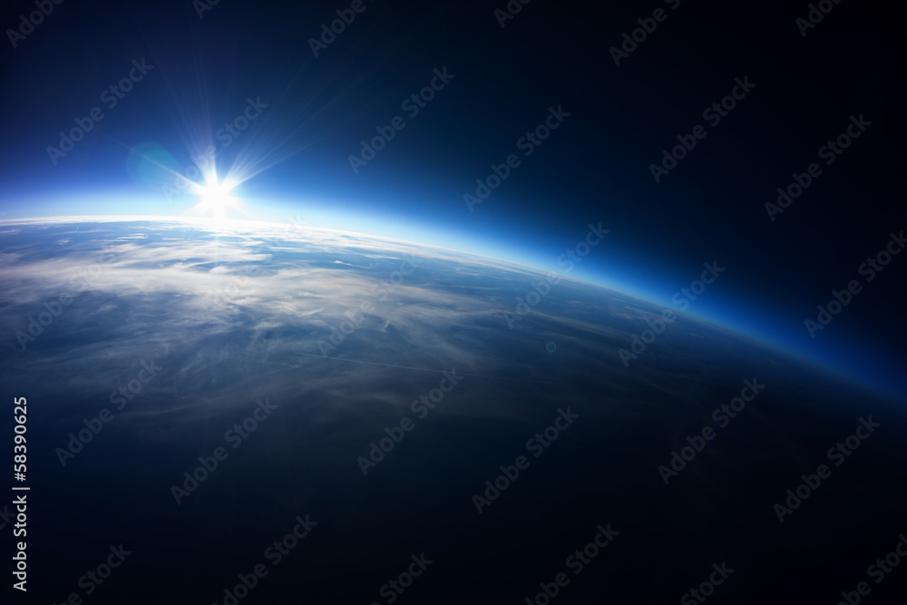 Naklejka premium Fotografia Near Space - 20 km nad ziemią / prawdziwe zdjęcie