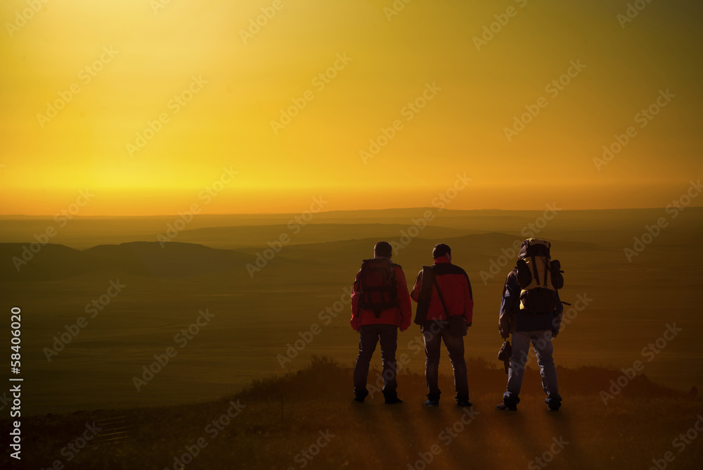Fototapeta premium three hikers and chaoyang