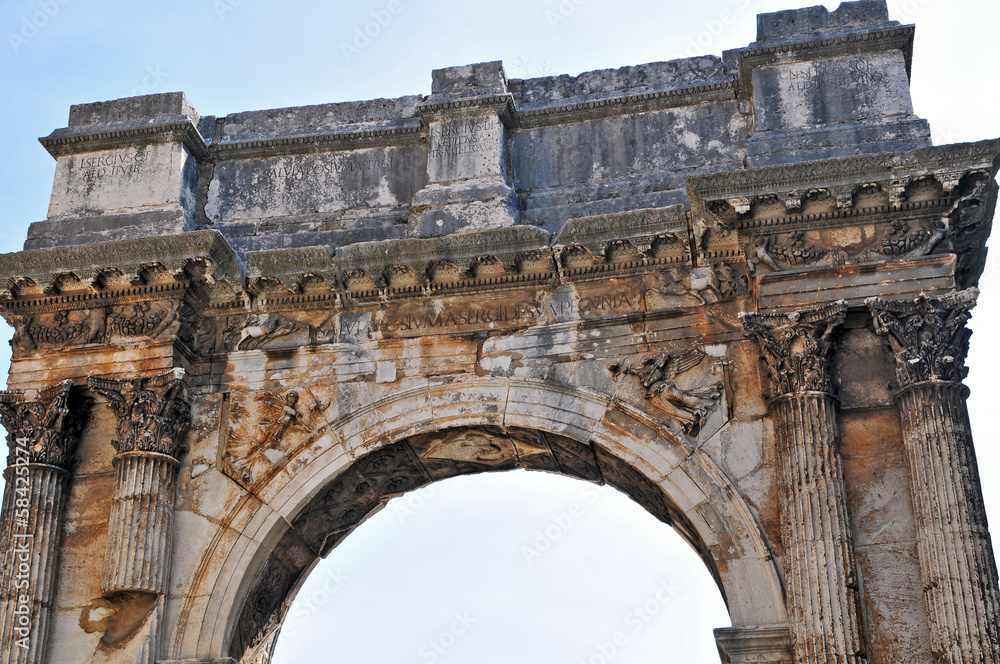 Pola, L'Arco dei Sergii (Porta Aurea) - Istria