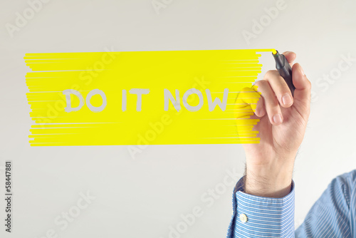 Foto Do it now message
