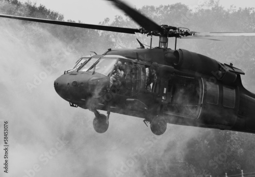 Print op canvas UH-60 Blackhawk Helicopter