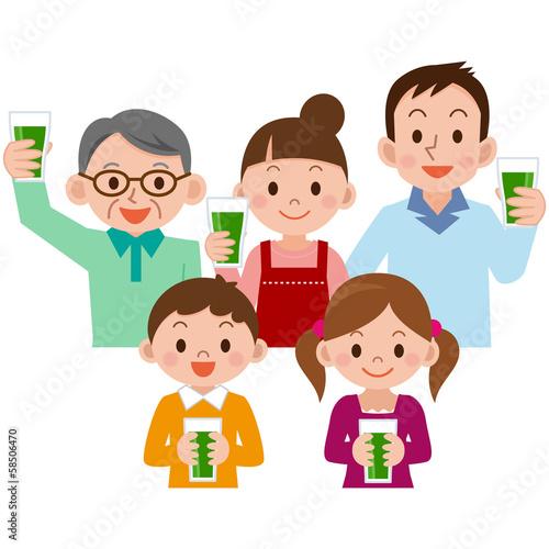 青汁を飲む家族