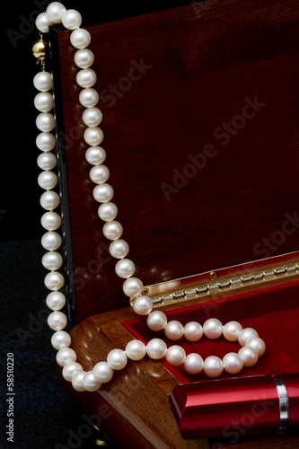 Fototapeta Pearl necklace