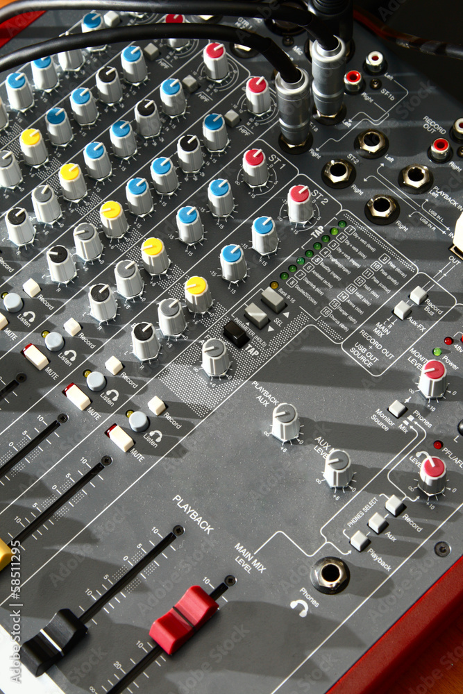 Audio mixer Audio mixer