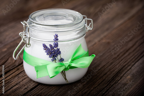 Natural lavender and coconut body butter DIY