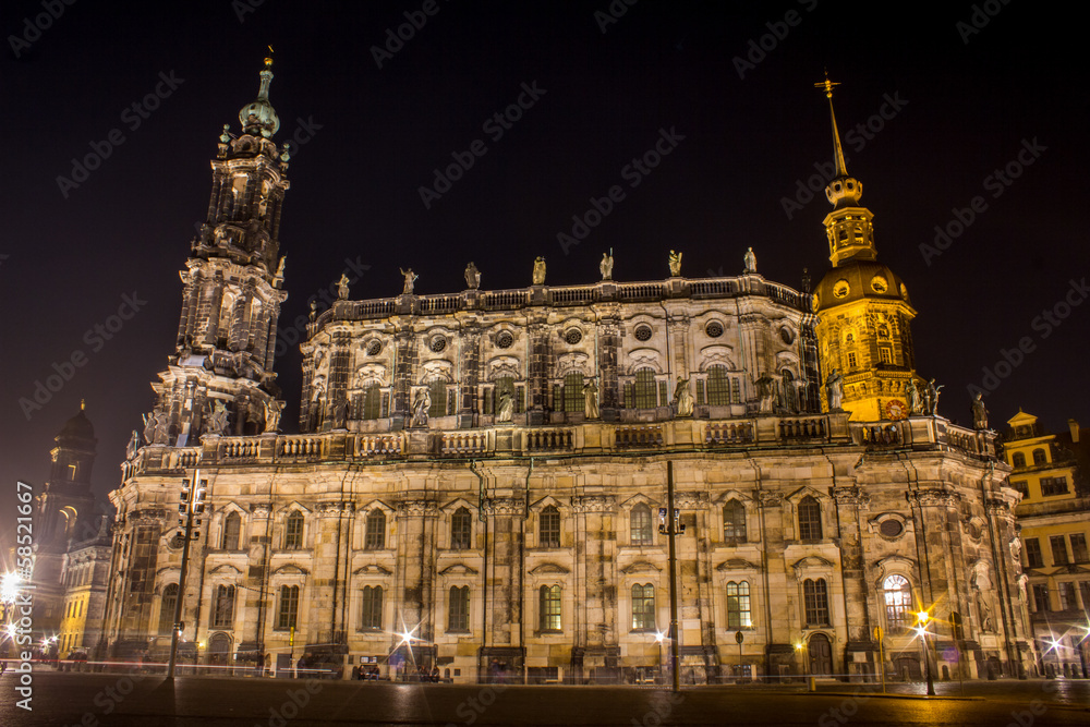 Hofkirche Dresden at night