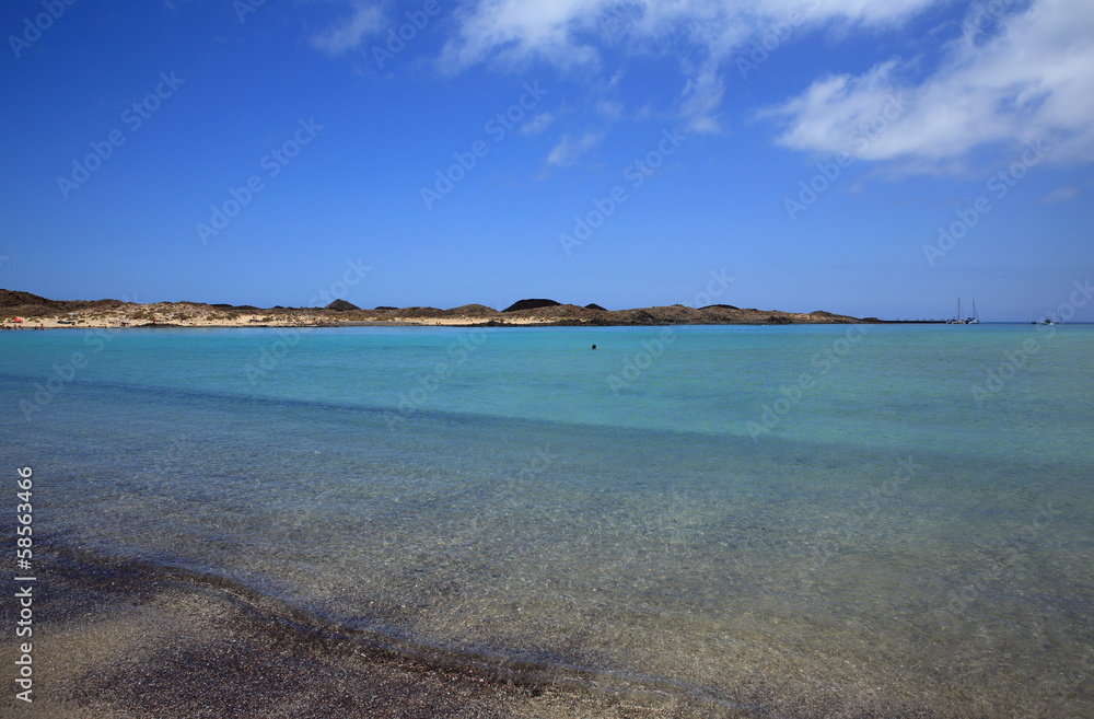 lagon bleu de l'île los lobos archipel des canaries