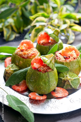 Zucchini stuffed with shrimp