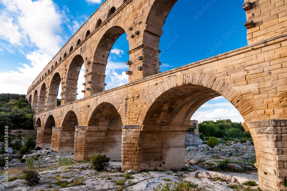 Pont du Gard close view of aqueduct horizontal