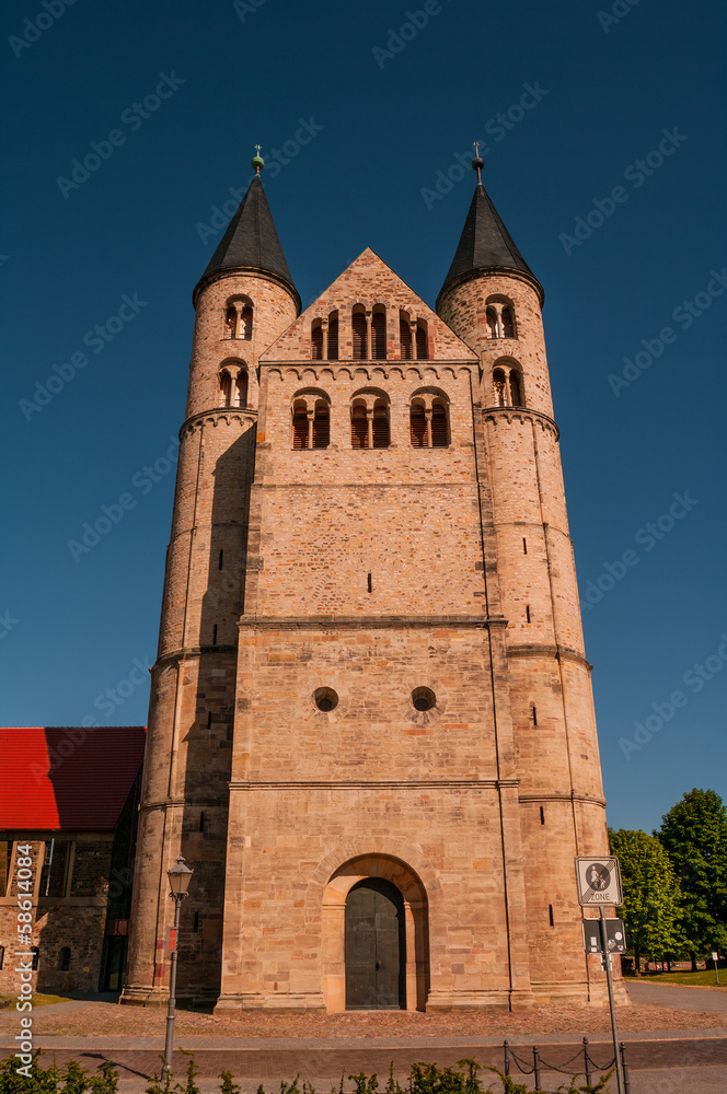 Fototapeta premium Kloster Unser Lieben Frauen in Magdeburg, Germany