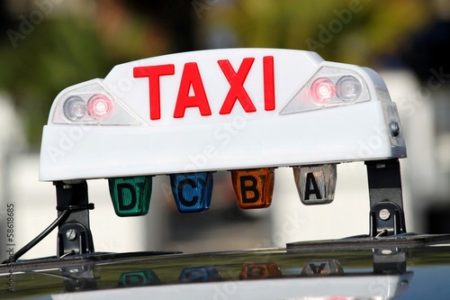 Signal lumineux d'un taxi ' occupé '