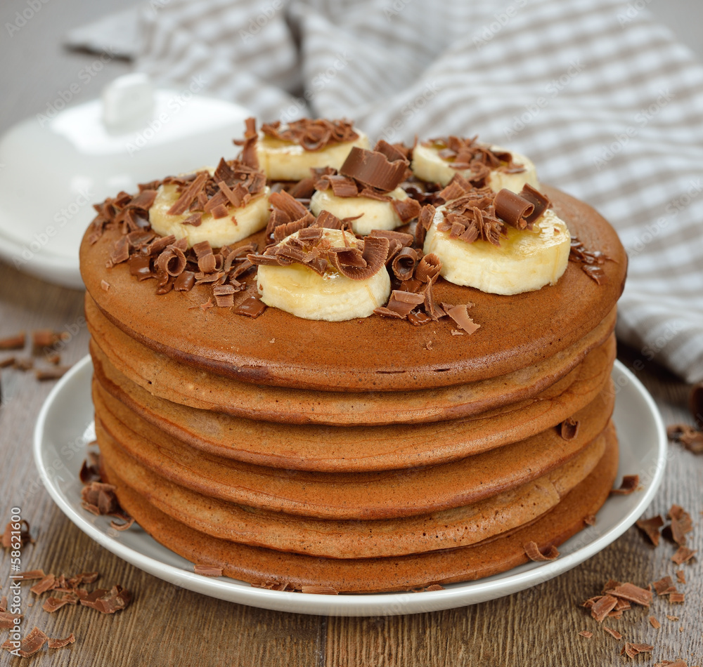 Chocolate pancakes with bananas Chocolate pancakes with bananas