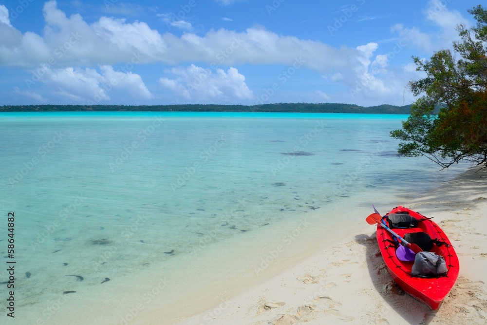 Reaching a desert island by canoeing Reaching a desert island by canoeing